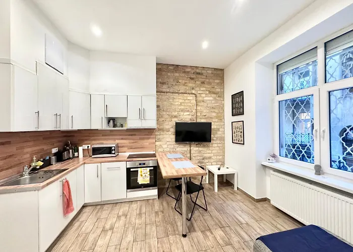 S6 - Apartment Promo Next To Gozsdu Garden